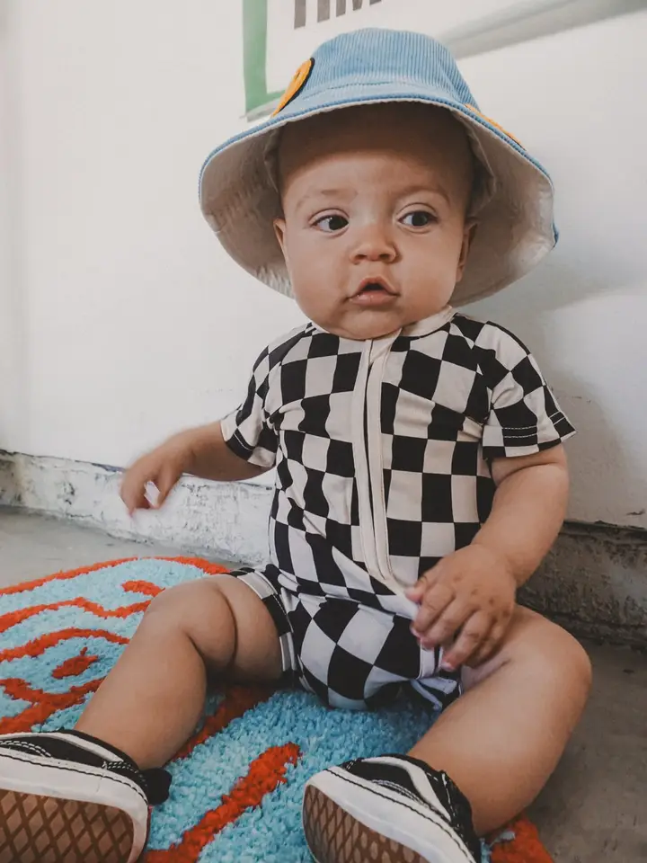 Checker Shorties Black