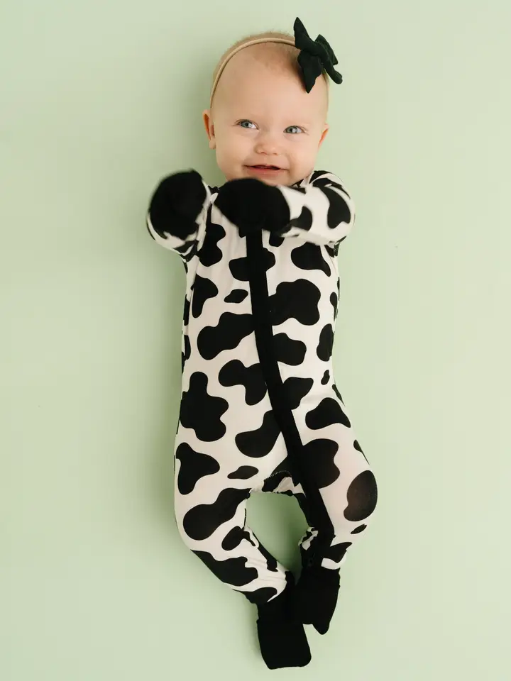 Classic Cow Bamboo Sleeper