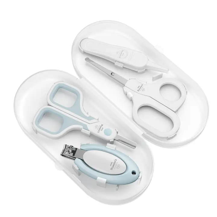 Nail Care Kit (1 Clipper, 2 Scissors, 1 Tweezer)