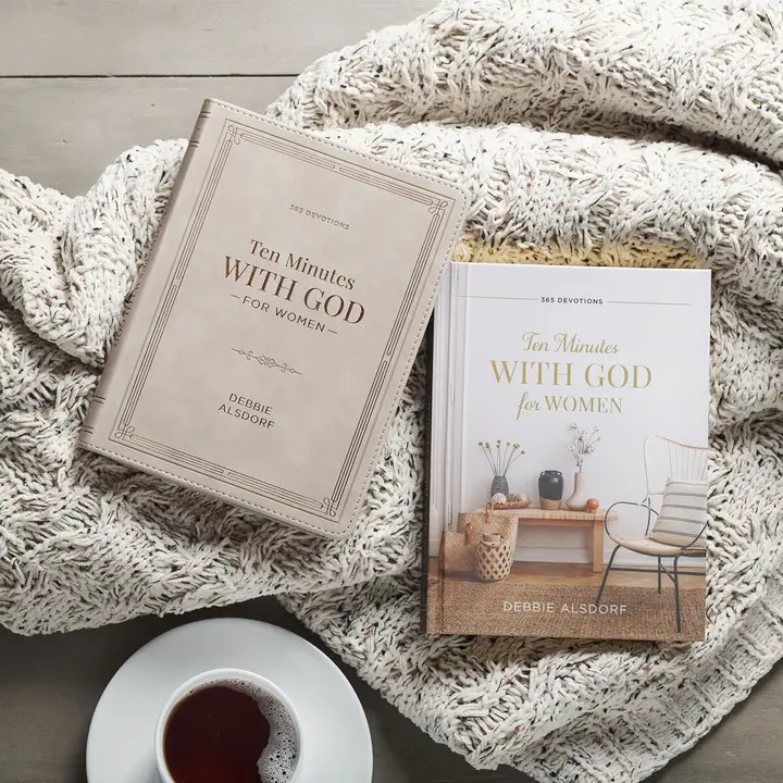 Devotional 10 Minutes with God For Women Hardcover